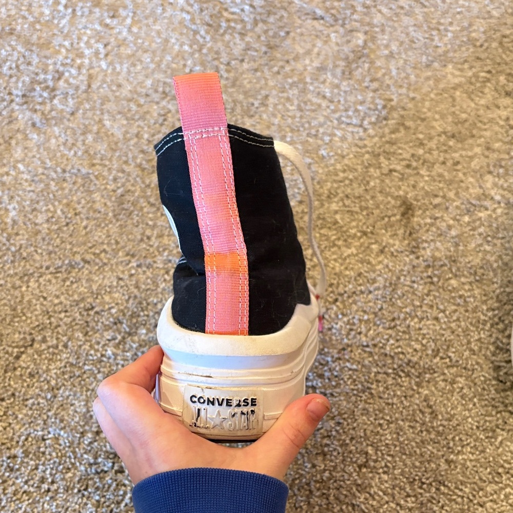 Black Converse High-Top Sneakers with Pink Heel Tabs - Picture 4 of 5